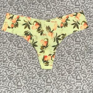 🌺 Victoria secret thong underwear 🌺